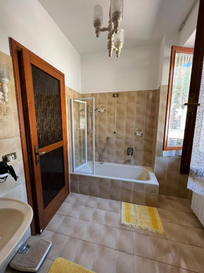 Casa Caterina 2 Storey House, With A Mountain View Тосколано-Мадерно Экстерьер фото