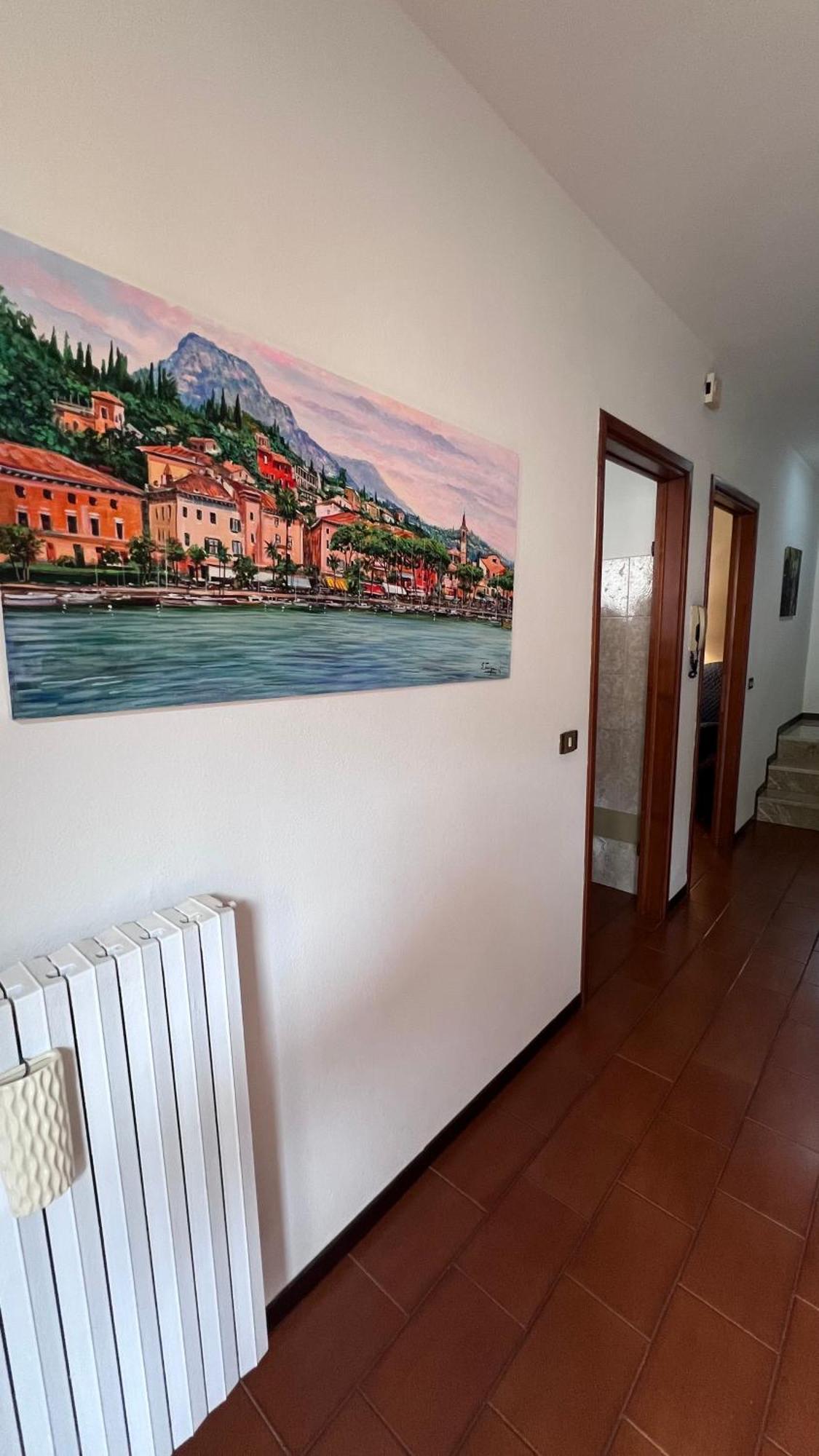 Casa Caterina 2 Storey House, With A Mountain View Тосколано-Мадерно Экстерьер фото